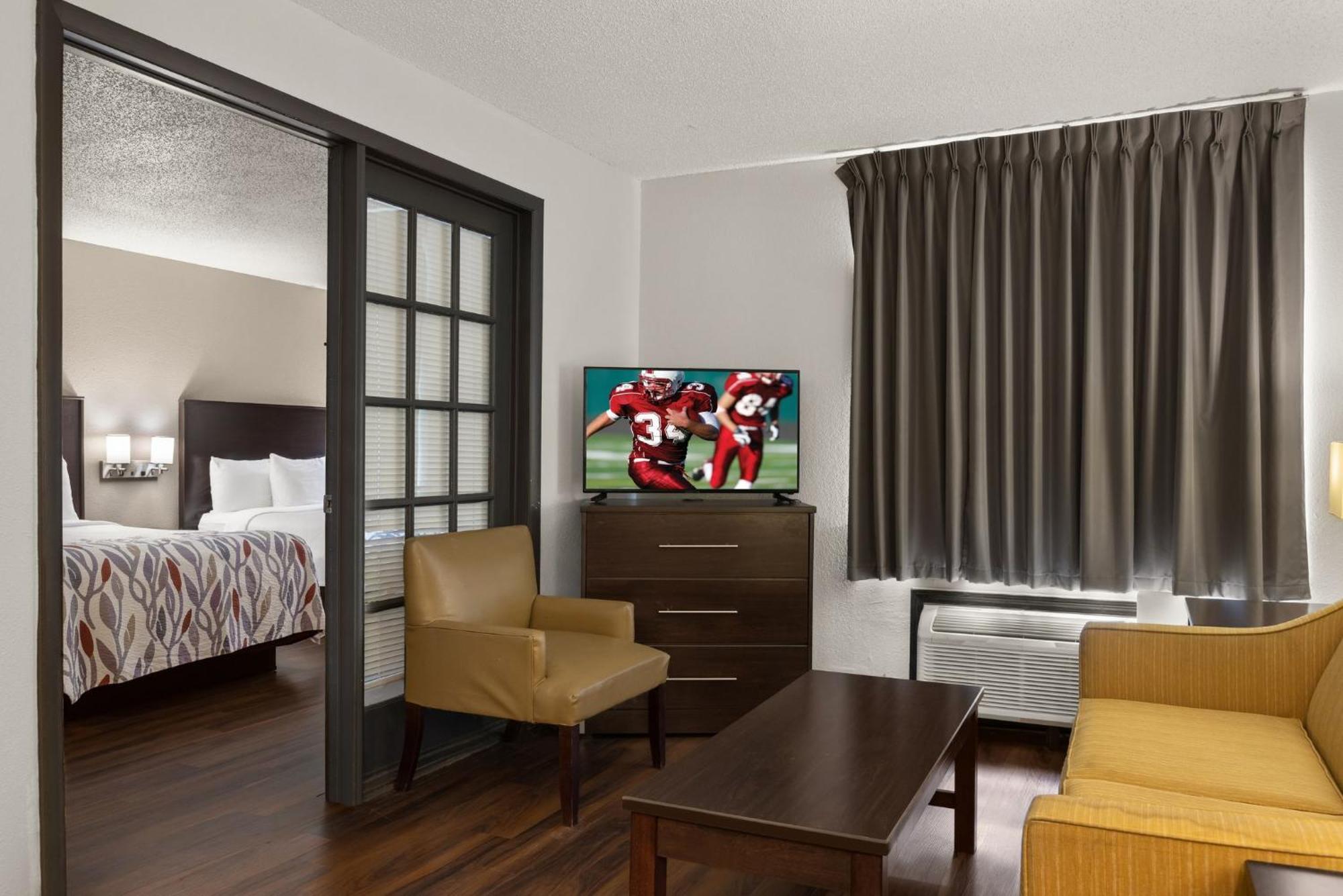 Red Roof Inn & Suites Savannah Airport Pooler Esterno foto