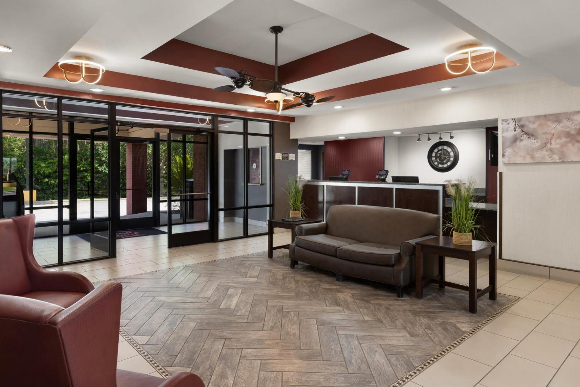 Red Roof Inn & Suites Savannah Airport Pooler Esterno foto