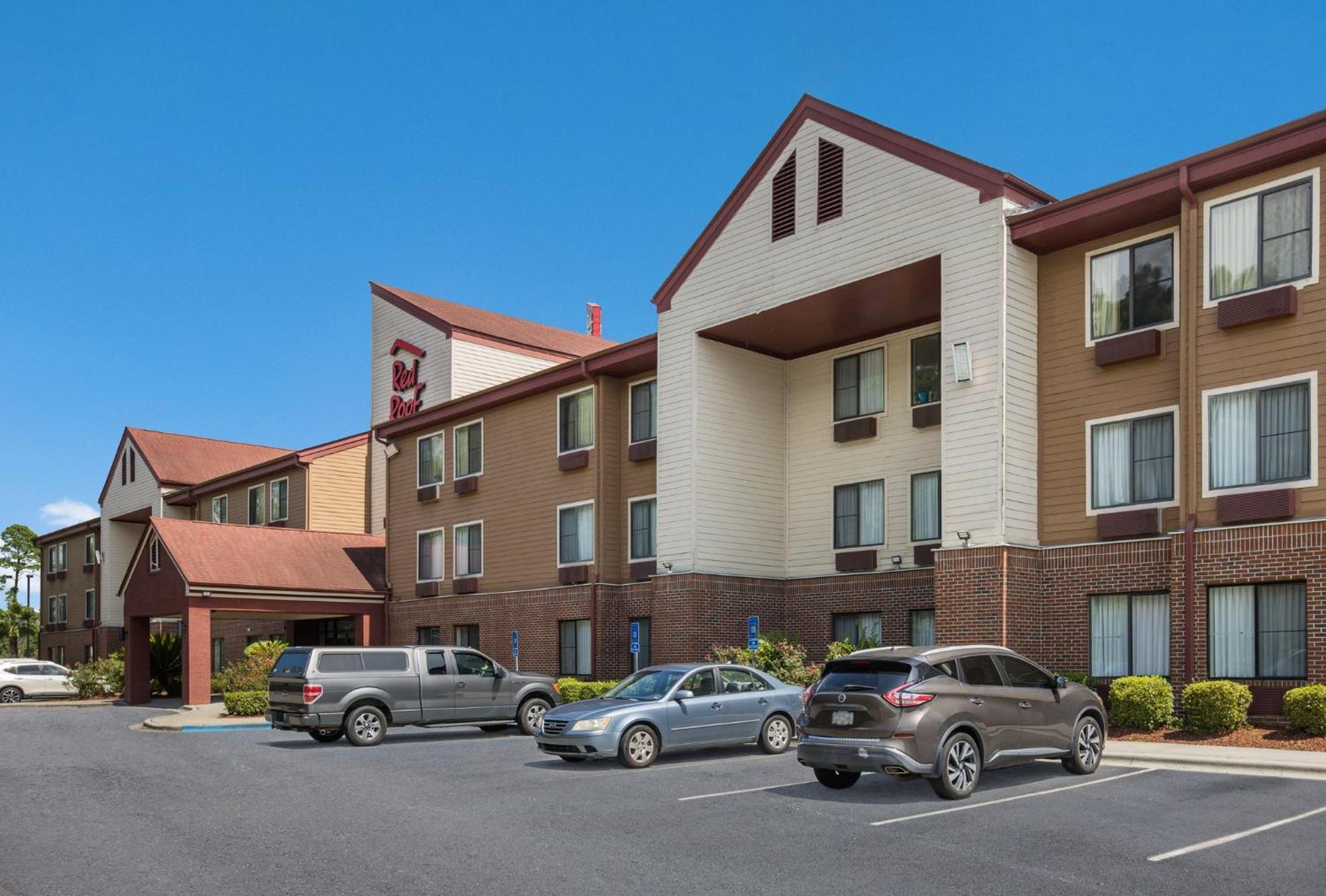 Red Roof Inn & Suites Savannah Airport Pooler Esterno foto
