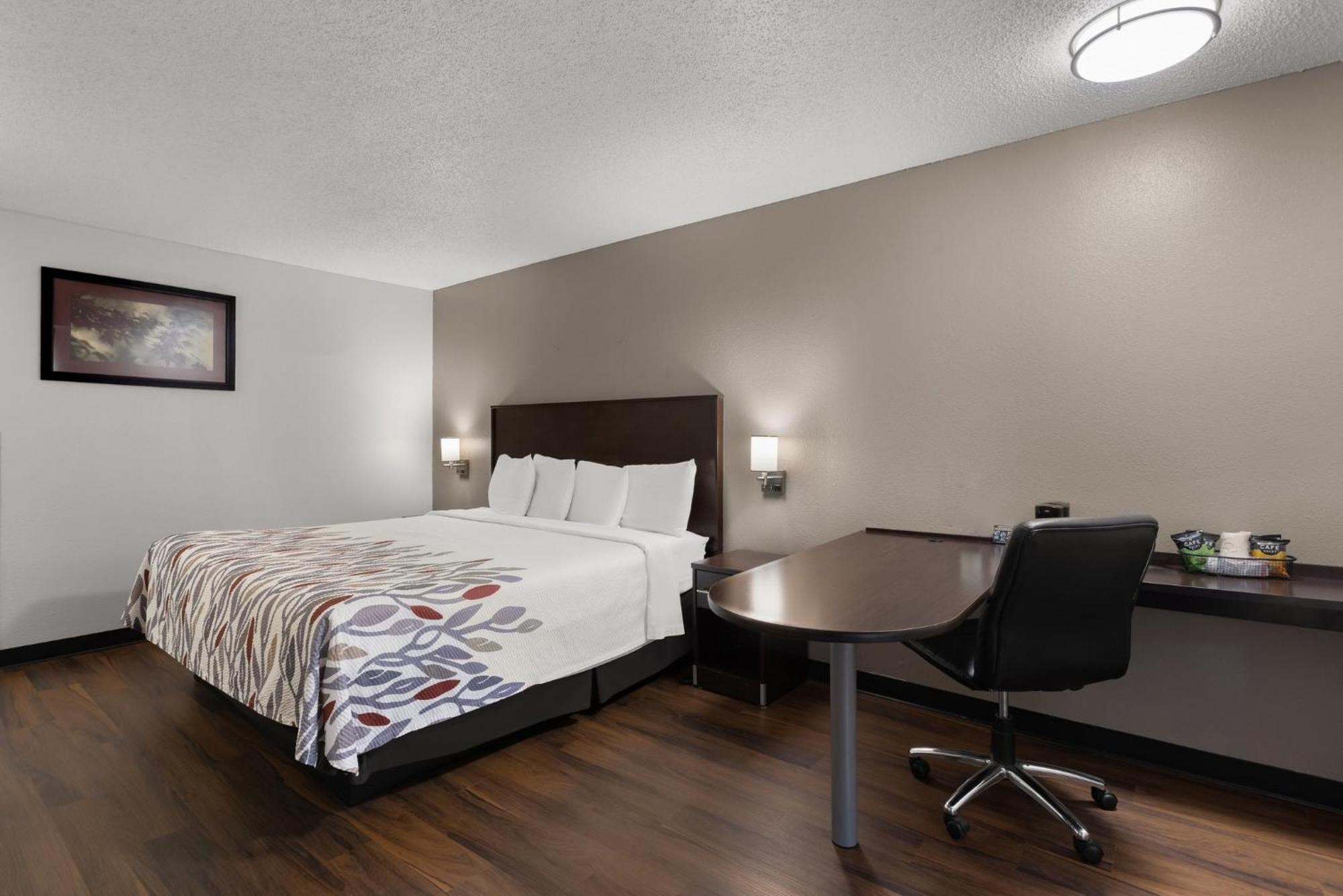 Red Roof Inn & Suites Savannah Airport Pooler Esterno foto