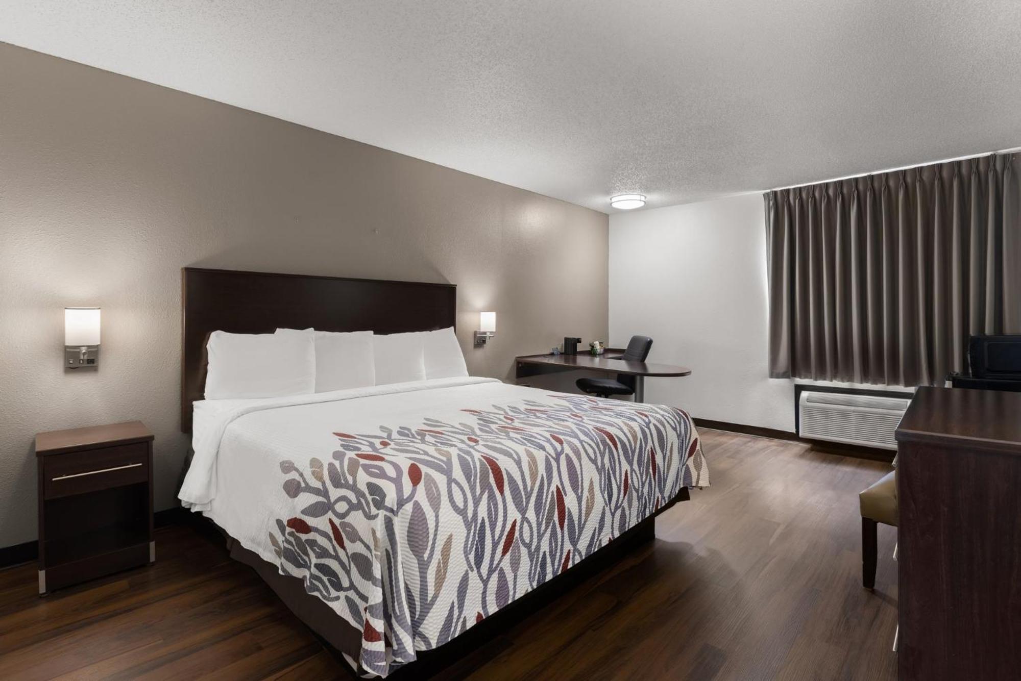 Red Roof Inn & Suites Savannah Airport Pooler Esterno foto