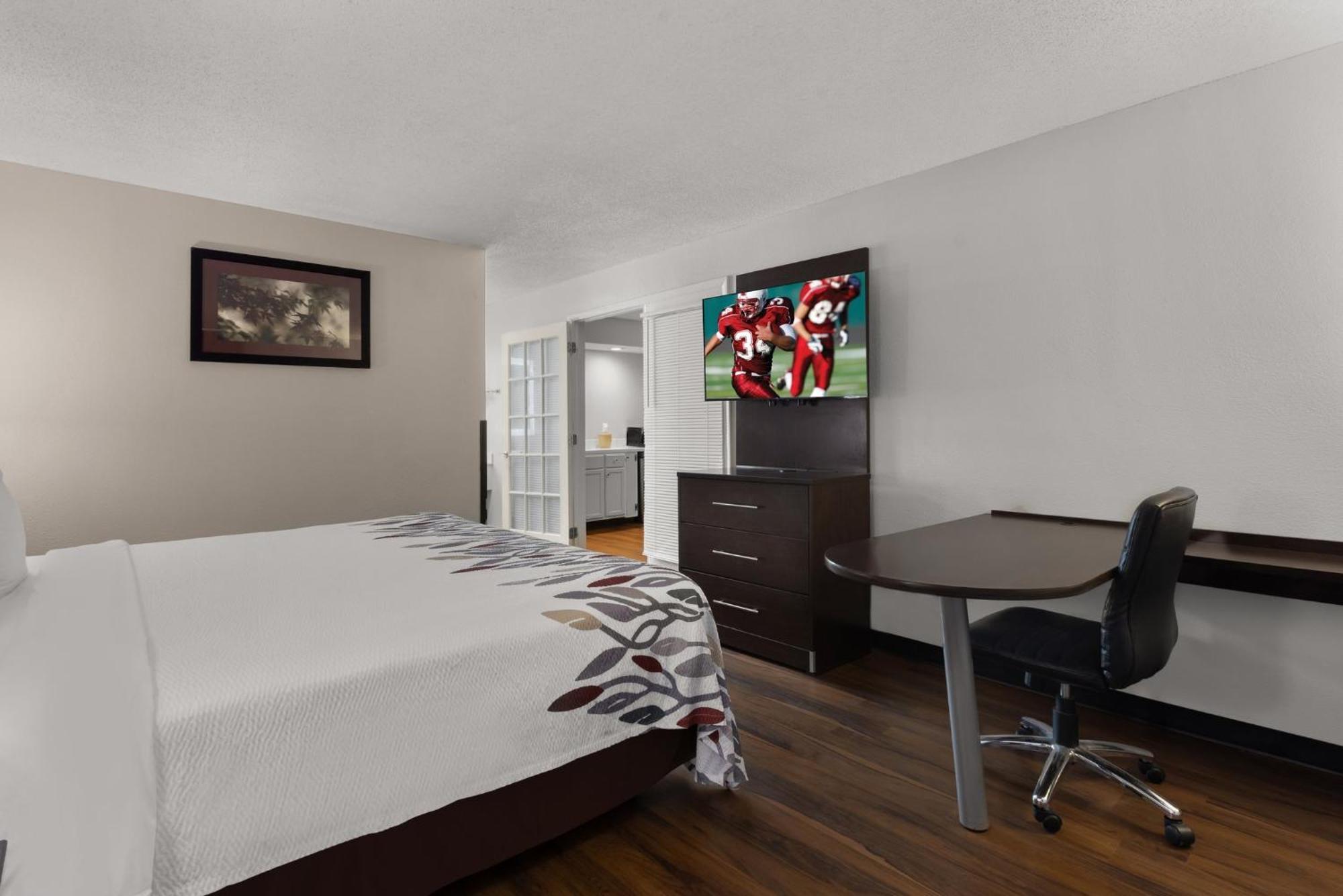 Red Roof Inn & Suites Savannah Airport Pooler Esterno foto