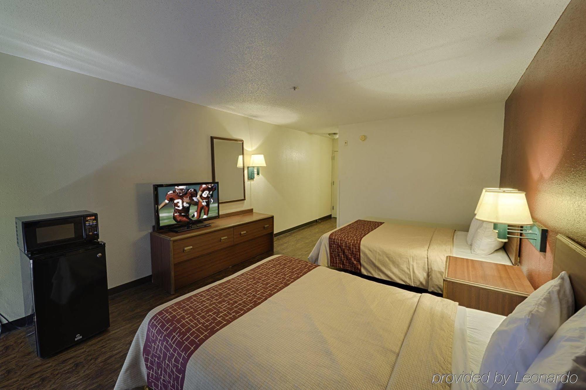 Red Roof Inn & Suites Savannah Airport Pooler Esterno foto