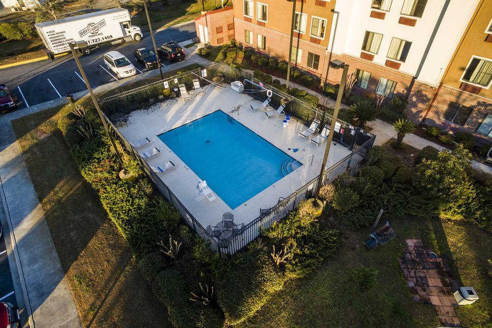 Red Roof Inn & Suites Savannah Airport Pooler Esterno foto
